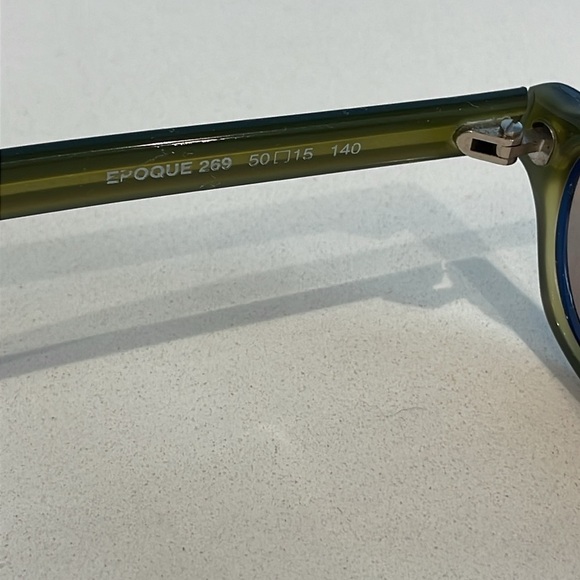 Stylish Black and Green Women's Glasses - Picture 4 of 7